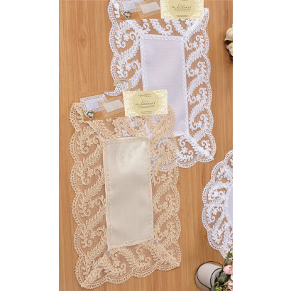 Place Mat with Lace Border 