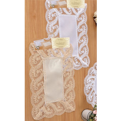 Place Mat with Lace Border 